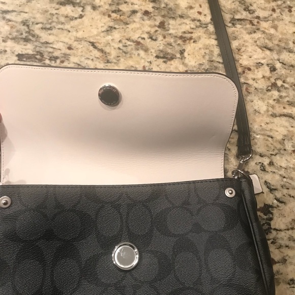 Authentic Coach - Picture 5 of 5